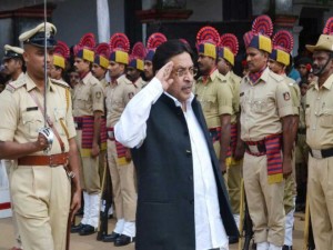 District In-charge Minister M R Seetharam receives guard of honour at the 71st Independence Day celebrations at Old Fort premises in Madikeri on Tuesday. Dh photo